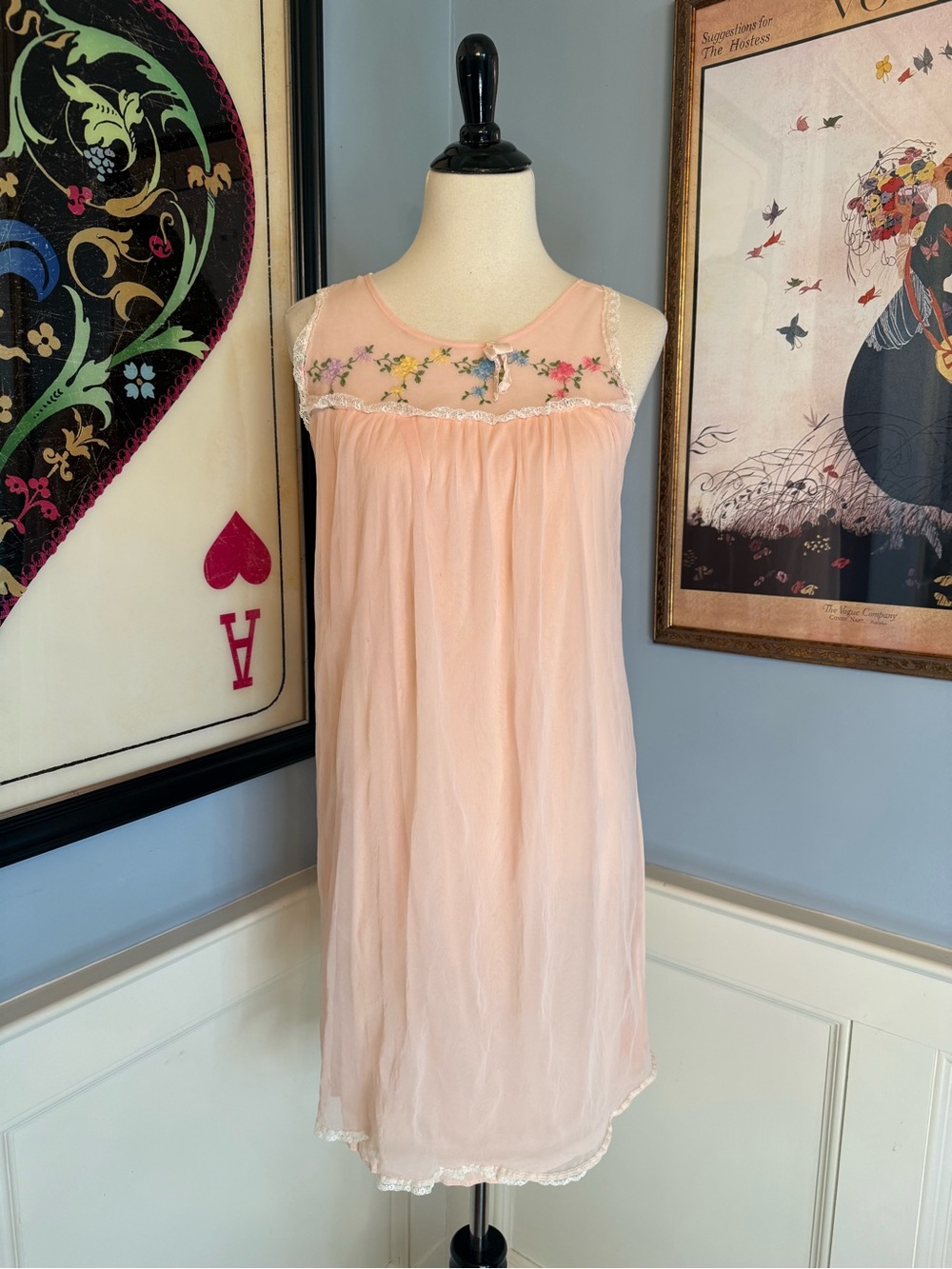 True Vintage 1960s Retro Babydoll Chemise Nightgown